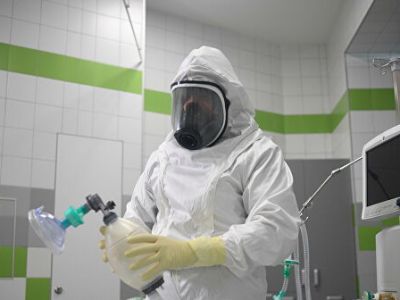 Большинство недавно заразившихся коронавирусом жителей Токио посещали кварталы развлечений