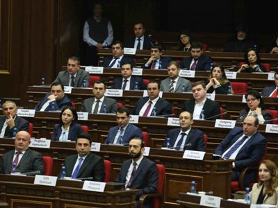 Armlur.am: Решено нанести контрудар по Царукяну: Подробности с заседания «Моего шага»
