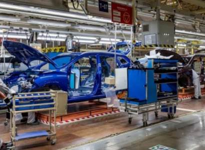 Japanese automakers forced to stop work of factories amid COVID-19