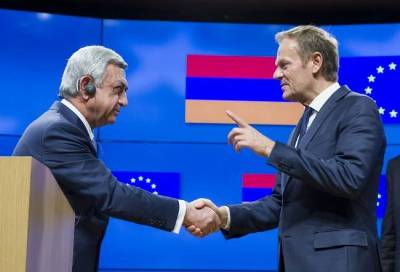 Newspaper: Armenia ex-President Sargsyan talks to EPP chief about PAP leader