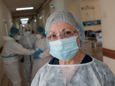 Armenia PM congratulates medical workers, says they are Armenians' heroes in fight against coronavirus