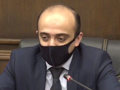 «Լուսավոր Հայաստան». պատգամավորները չեն կարող ՍԴ-ում մեկ-մեկ վիճարկել սահմանադրական փոփոխությունները