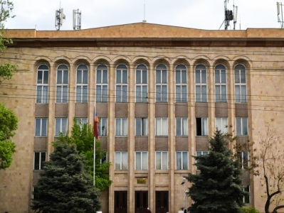 Սահմանադրական նորմերի գերակայությունը և իրավական նորմերի կիրառման աստիճանակարգությունը չպետք է շփոթել