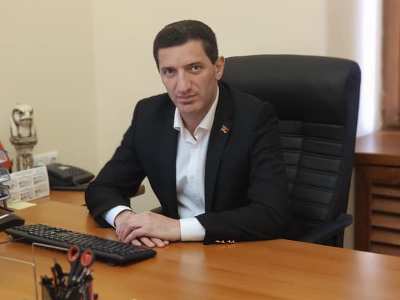 ԲՀԿ խմբակցության պատգամավոր Գեւորգ Պետրոսյանը կորոնավիրուսի թեստ է հանձնել