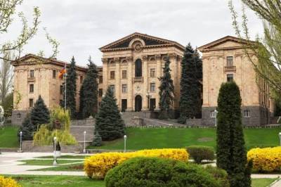 «Հրապարակ». «Իմ քայլը» կգնա՞ ռիսկի. Քրեական պատասխանատվություն է նախատեսվում