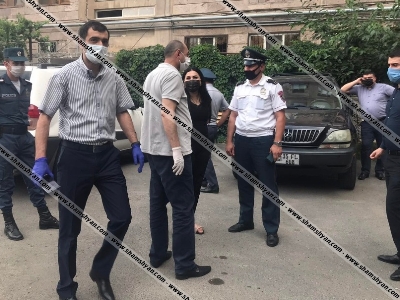 Traces of blood-like liquid found at entrance to and in yard of apartment building in Yerevan