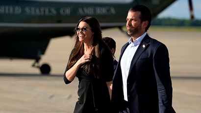 СМИ: Подруга Дональда Трампа-младшего заразилась коронавирусом