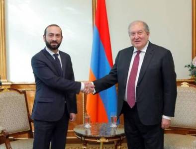 «Հրապարակ». Արմեն Սարգսյանը օրենքը չի ուղարկի Սահմանադրական դատարան