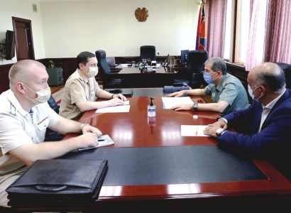 ՀՀ ԶՈՒ ԳՇ պետն ընդունել է ՌԴ դեսպանության ռազմական կցորդին