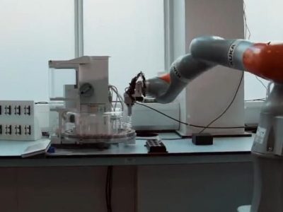 Британские ученые создали робота-химика