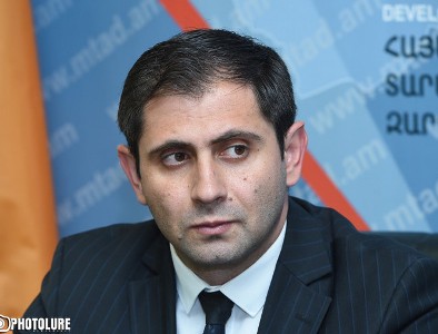 Սահմանապահ Բերքաբեր տանող ճանապարհի ասֆալտապատման ավարտական աշխատանքները շարունակվում են. Պապիկյան (վիդեո)