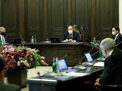 Այսուհետ պաշտոնյաները կհայտարարագրվեն ոչ միայն եկամուտները, այլեւ ծախսերը. Ցանկը վերանայվում է