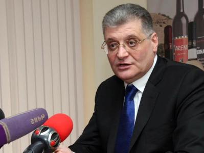 Մի բան ասեմ, շատ չծիծաղեք. այդ ծիրանը իրականում ՝թուրքական է. Արամ Կարապետյան