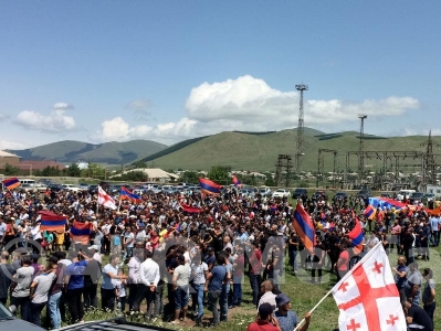 «Ոչ պատերազմին». Ախալքալաքում տեղի ունեցավ ակցիա ի աջակցություն Հայաստանի (ֆոտո)