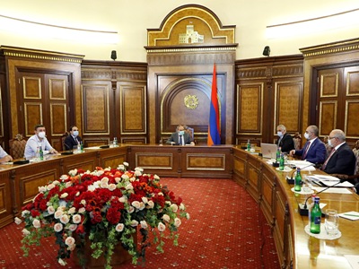 Armenia State Revenue Committee 2019 report is presented to PM