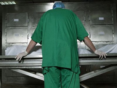 Կորոնավիրուսից մահացածների դիահերձարանում. «Սև տոպրակների մեջ, գետնին, ոտքերի տակ ընկած դիակներ էին». panorama.am