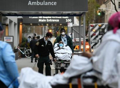 US COVID-19 death toll exceeds 160,000 people