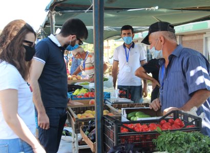 «Հրազդան» մարզադաշտի հարակից տարածքում վերաբացվել է գյուղմթերքի տոնավաճառը (ֆոտո)