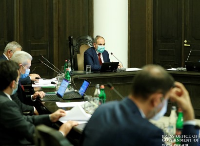 Armenia PM convenes consultation devoted to implementation of new anti-crisis measures
