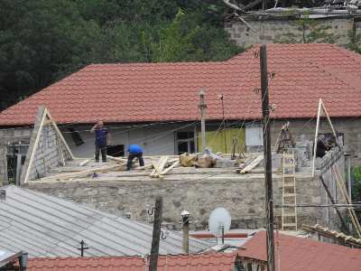 Սահմանապահ Այգեպարին ադրբեջանական հրետանու հասցրած վնասը վերականգնվում է այսպես․ Փաշինյանը լուսանկարներ է հրապարակել