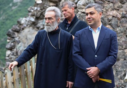Homeland Party's working visit to Karabakh ends with meeting with His Holiness Pargev