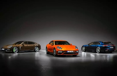 Porsche показал обновленную Panamera
