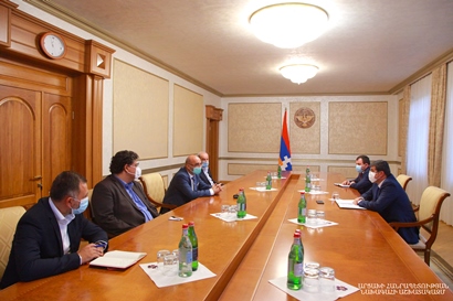Արայիկ Հարությունյանը հանդիպել է «Թուֆենկյան» բարեգործական հիմնադրամի պատվիրակությանը