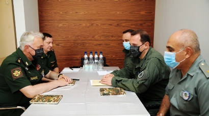 Armenia defense minister meets with Andrei Kartapolov