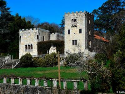 Spain orders Francisco Franco's family to give Pazo de Meiras back