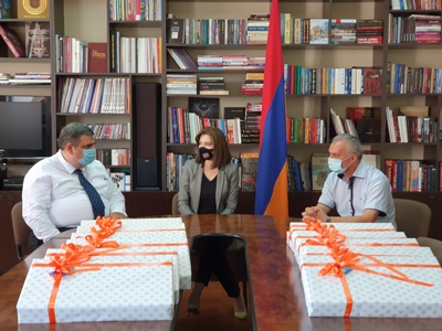 «Մի դրամի ուժը» նախաձեռնության շրջանակում 50 աշակերտի համակարգիչներ տրամադրվեցին (ֆոտո)