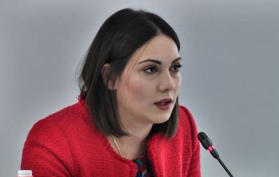 «Ժողովուրդ». Սրբուհի Գալյանի ամուսինն ու սկեսրայրը սերտ կապերի մեջ են եղել նախկին իշխանությունների հետ