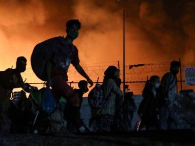 EU member states to accept 400 minor refugees from burned-out camp on Lesvos island