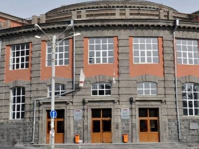 Նման խայտառակ արարքից տուժում են միայն ուսանողները. Նիկոլ Փաշինյանի խորհրդական