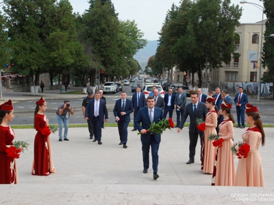 Artsakh President attends Stepanakert Day ceremony