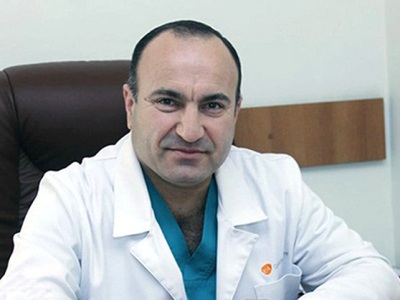 Armenian doctor, freedom fighter leaves for Karabakh with medical brigade