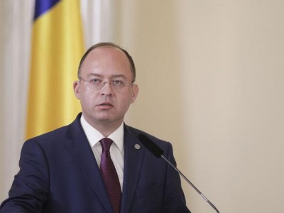 Глава МИД Румынии выразил обеспокоенность в связи с обострением ситуации в зоне карабахского конфликта.