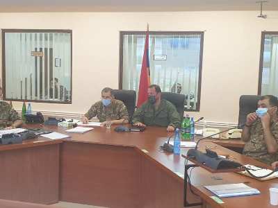 Armenia MOD spokesperson: Defense minister held operative consultation