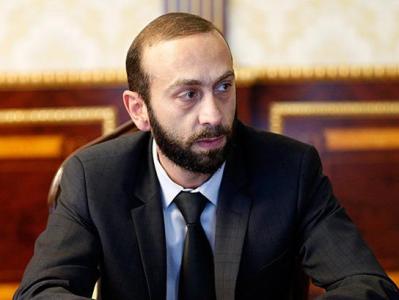 Խոսեցի Կիպրոսի խորհրդարանի նախագահ, իմ եղբայր Դիմիտրիս Սիլուրիսի հետ. լավատեղյակ էր. Արարատ Միրզոյան