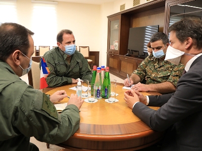 Ադրբեջանի քայլերը ստանում են կործանարար հարվածներ. Դավիթ Տոնոյանը հանդիպել է Ֆրանսիայի արտակարգ եւ լիազոր դեսպանին