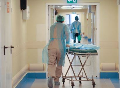 Скончавшиеся от коронавируса 50-летний мужчина и 45-летняя женщина не имели хронических заболеваний