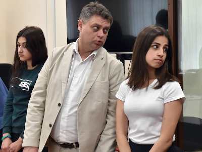 Мосгорсуд снова не смог отобрать присяжных по делу сестер Хачатурян