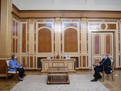 Armenian president meets US ambassador