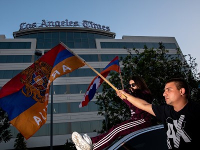 American Armenians protest outside LA Times, they demand not to publish disinformation about Karabakh