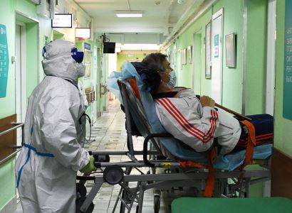 Число заболевших COVID-19 в мире бьет рекорд второй день подряд