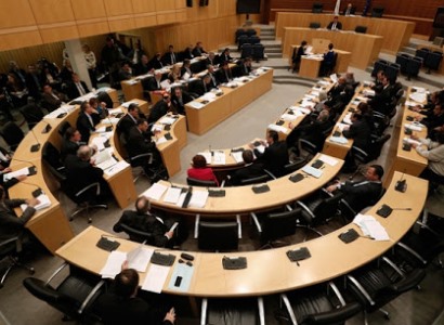 Парламент Кипра единогласно принял резолюцию, осуждающую агрессию Азербайджана против Карабаха