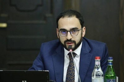 «Հրապարակ». Տիգրան Ավինյանը զբաղեցրել էր Մանվել Գրիգորյանի համարը