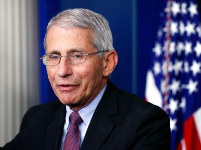 Главный инфекционист США раскритиковал Белый дом за проведение крупного мероприятия в сентябре