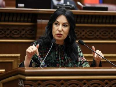Նաիրա Զոհրաբյանը ռազմական հանցագործություն է որակում հայ ռազմագերիների սպանությունը