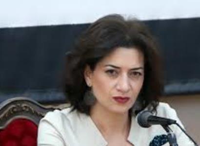 Հայ տղամարդիկ, ժամանակն է, որ շտապեք ռազմաճակատ եւ աշխարհին ցույց տաք՝ ինչի է ընդունակ հայ տղամարդը. Աննա Հակոբյան