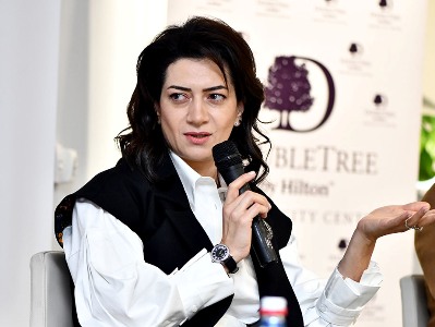 Իմ ժողովուրդը պարտադրված պատերազմի մեջ է. Աննա Հակոբյանը Արցախը ճանաչելու կոչով դիմել է առաջին տիկիններին
